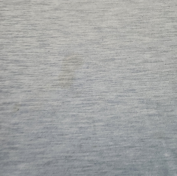 Under Armour Tshirt - Picture 3 of 8